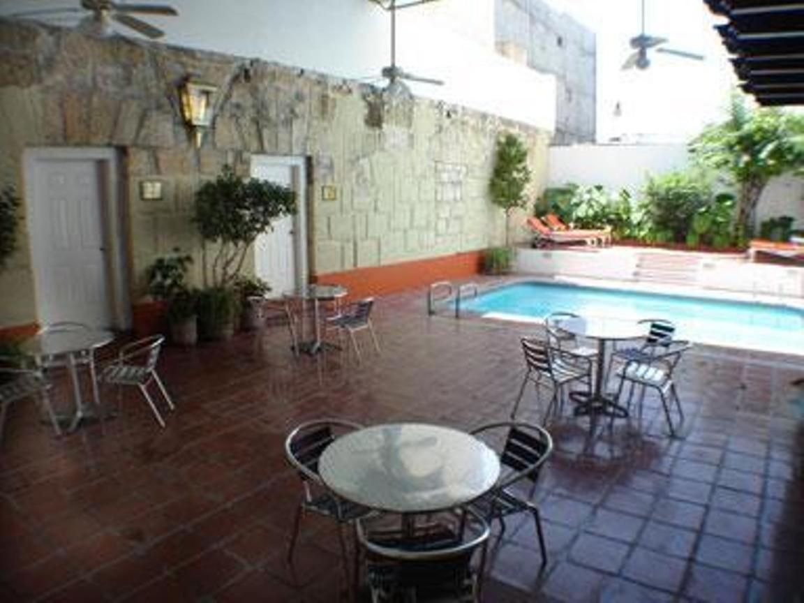 Hotel Royalty Monterrey Zewnętrze zdjęcie