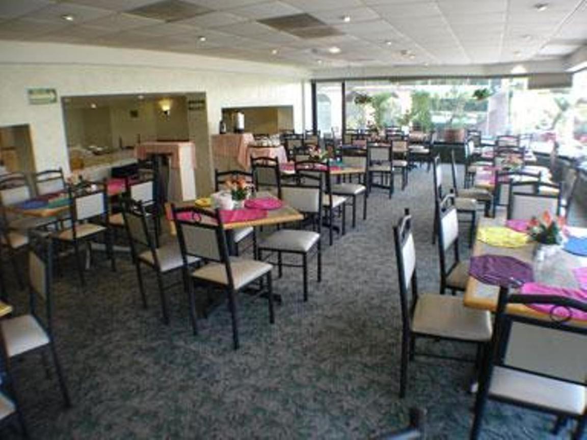 Hotel Royalty Monterrey Zewnętrze zdjęcie